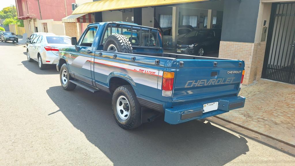 CHEVROLET D20 - Foto