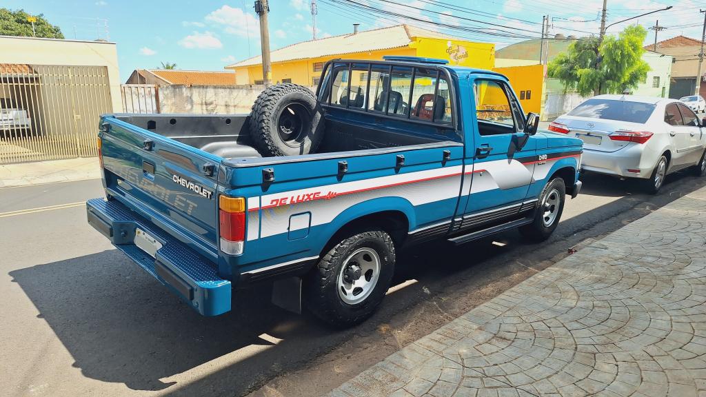 CHEVROLET D20 - Foto