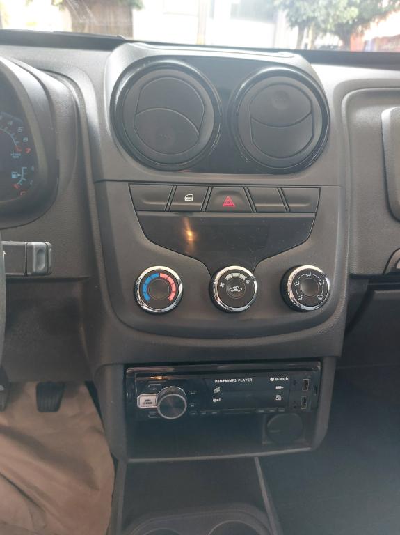 CHEVROLET Montana - Foto