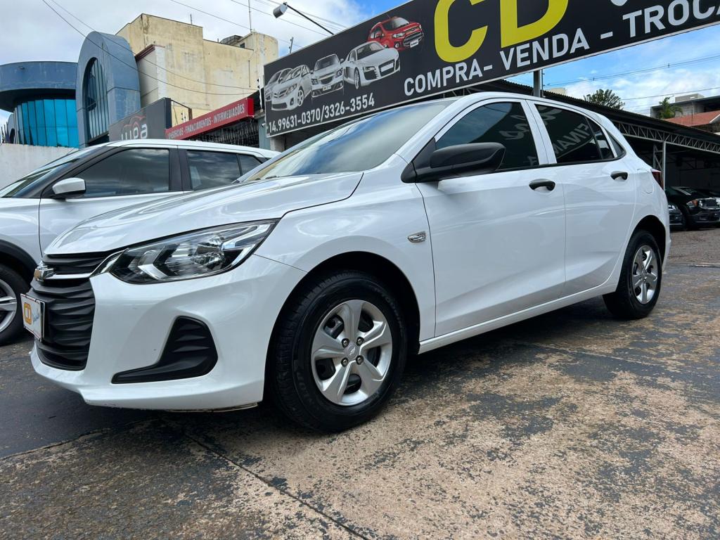 CHEVROLET Onix Hatch - Foto