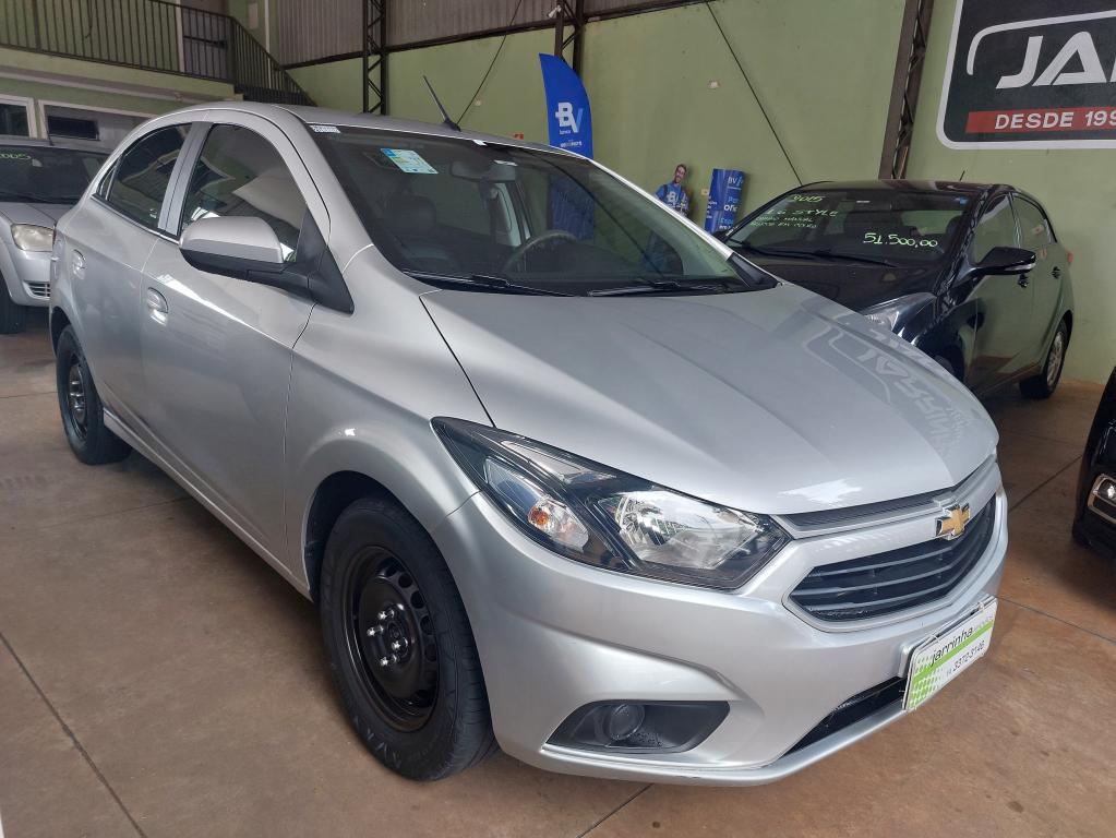 CHEVROLET Onix Hatch - Foto