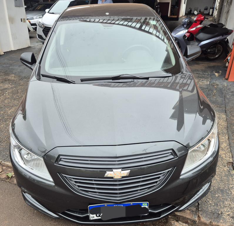 CHEVROLET Onix Hatch - Foto