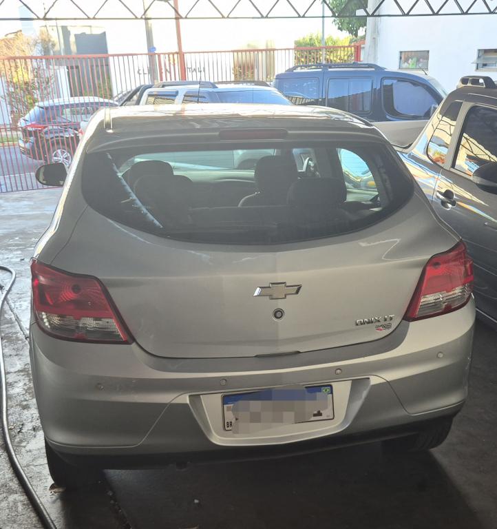 CHEVROLET Onix Hatch