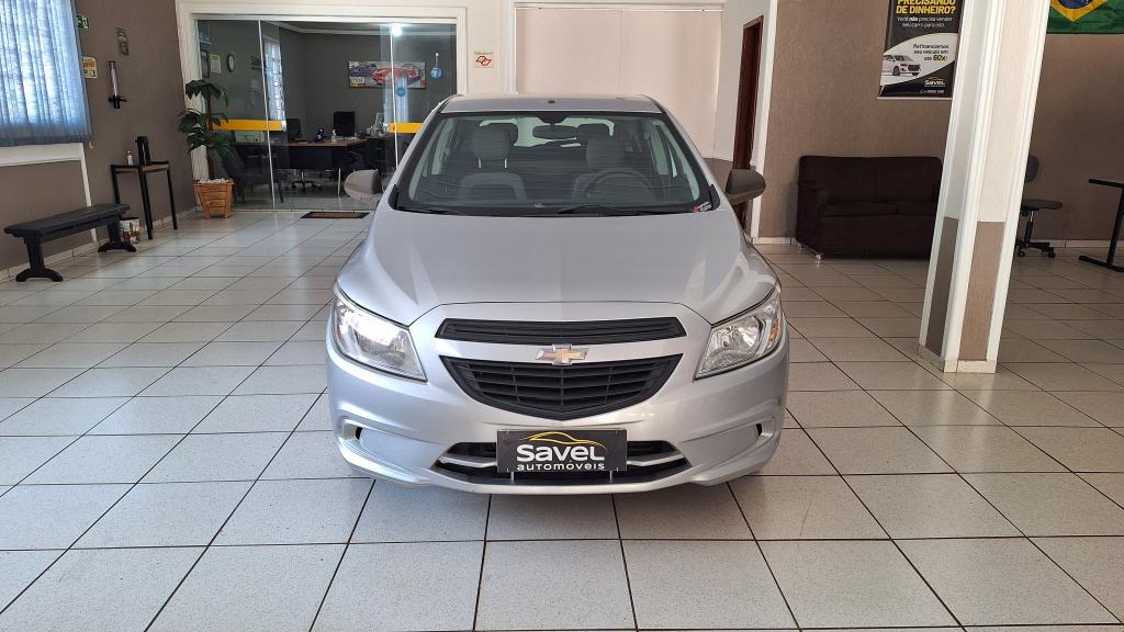 CHEVROLET Onix Hatch - Foto