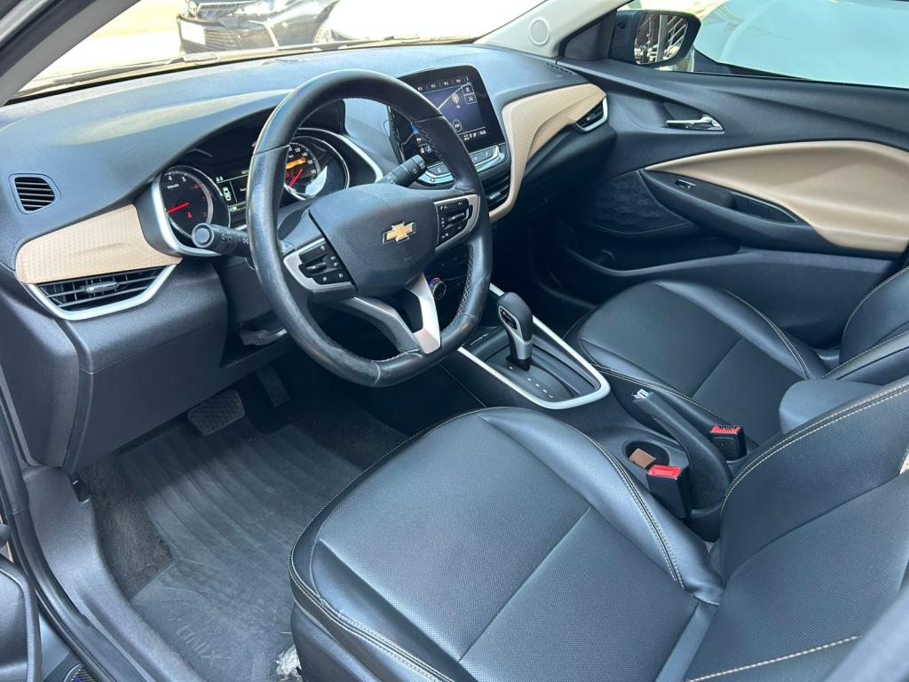 CHEVROLET Onix Sedan - Foto