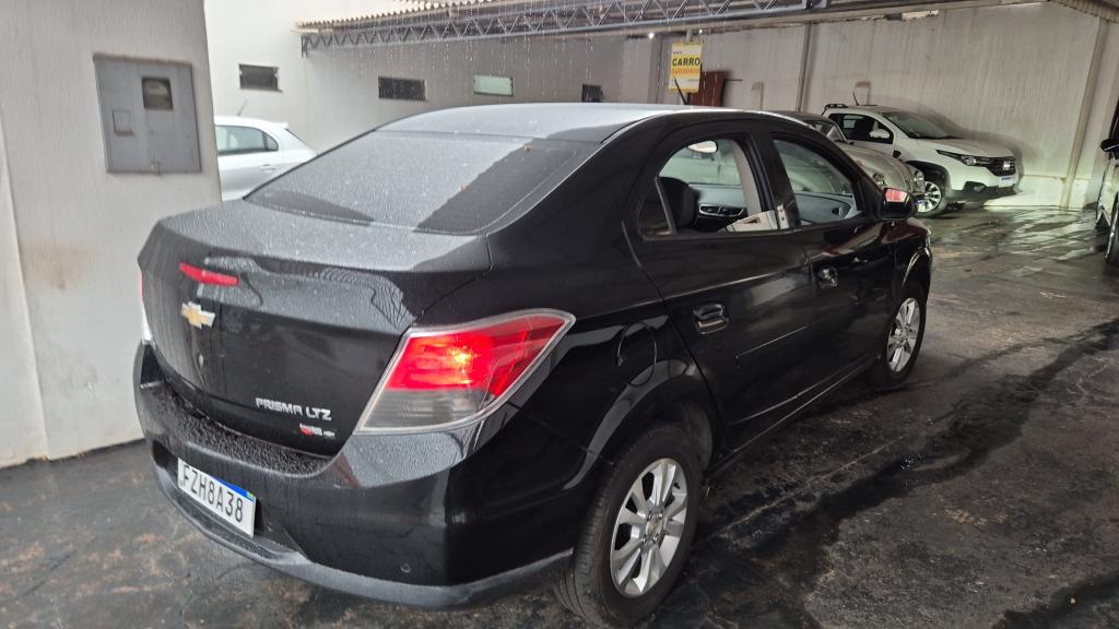 CHEVROLET Prisma - Foto