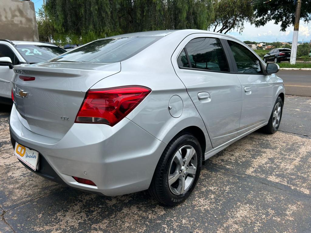 CHEVROLET Prisma - Foto