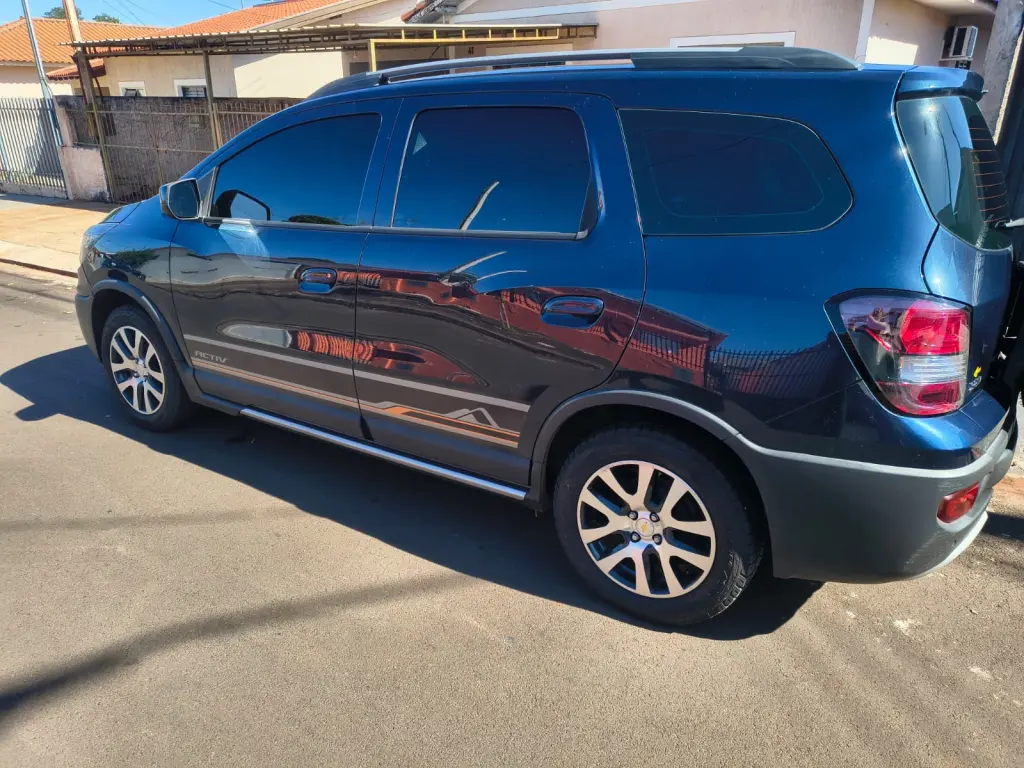 CHEVROLET Spin - Foto