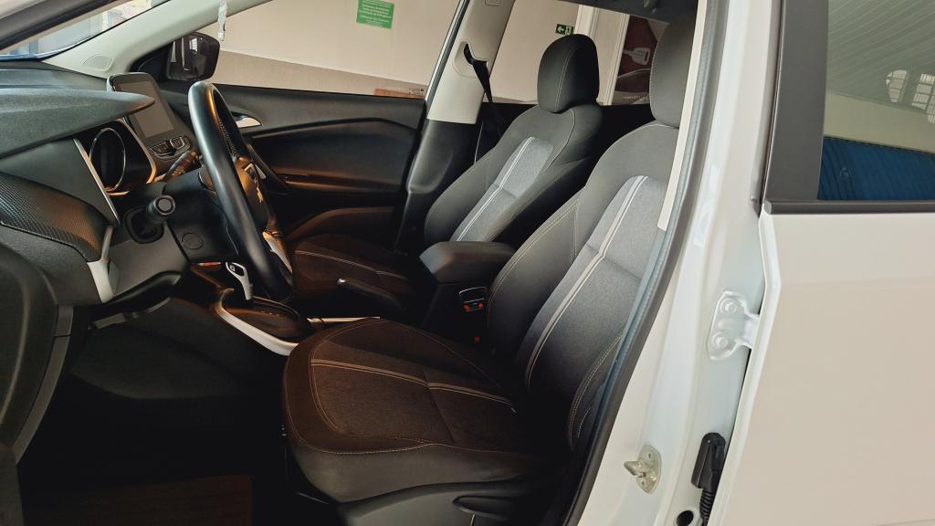 CHEVROLET Tracker - Foto