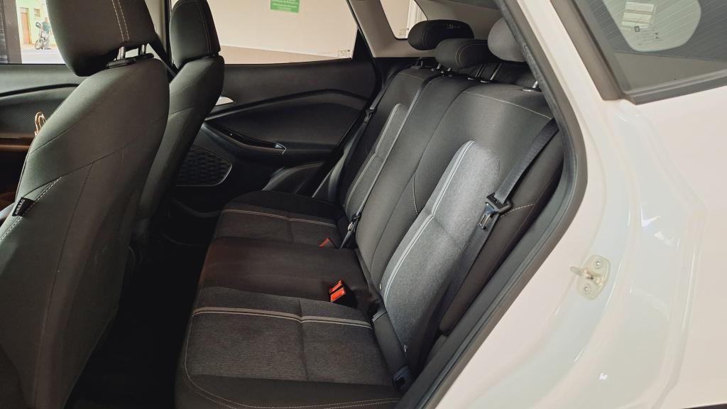 CHEVROLET Tracker - Foto