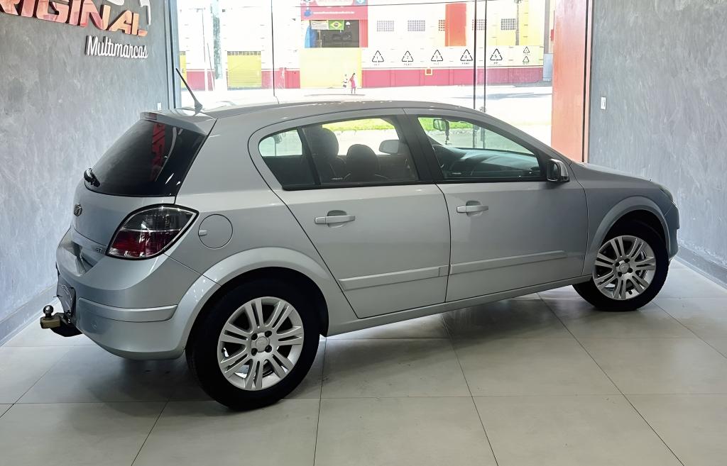 CHEVROLET Vectra Hatch - Foto