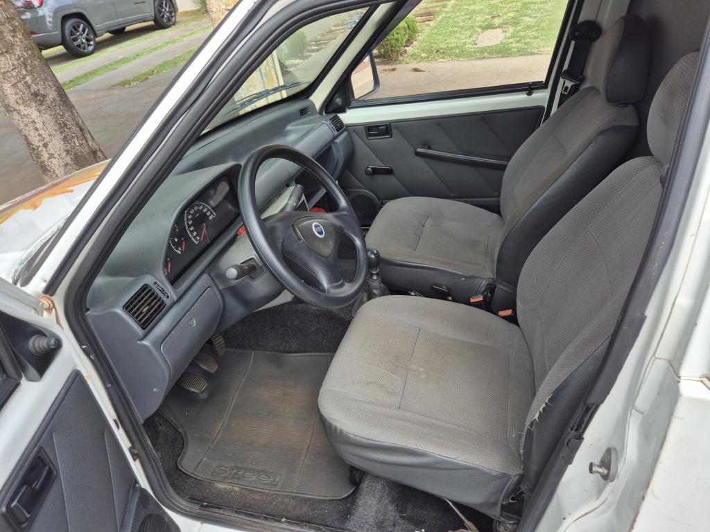 FIAT Fiorino Furgão - Foto