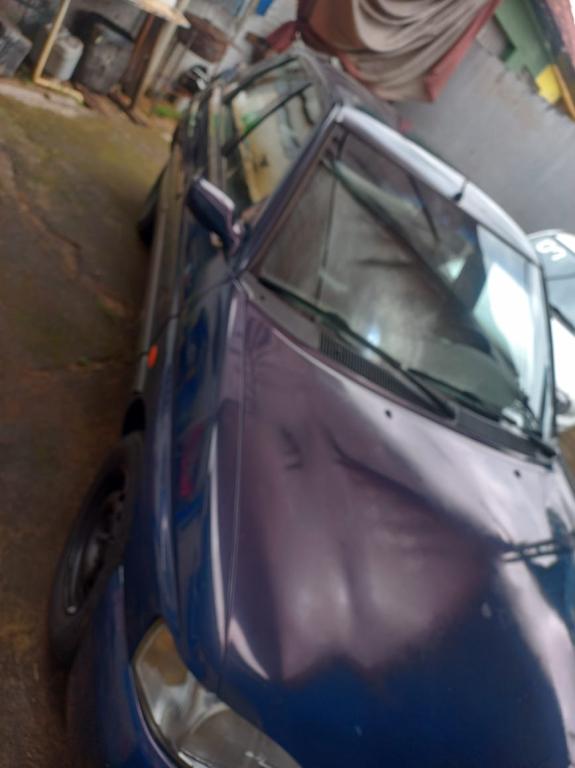 FORD Escort Sedan - Foto