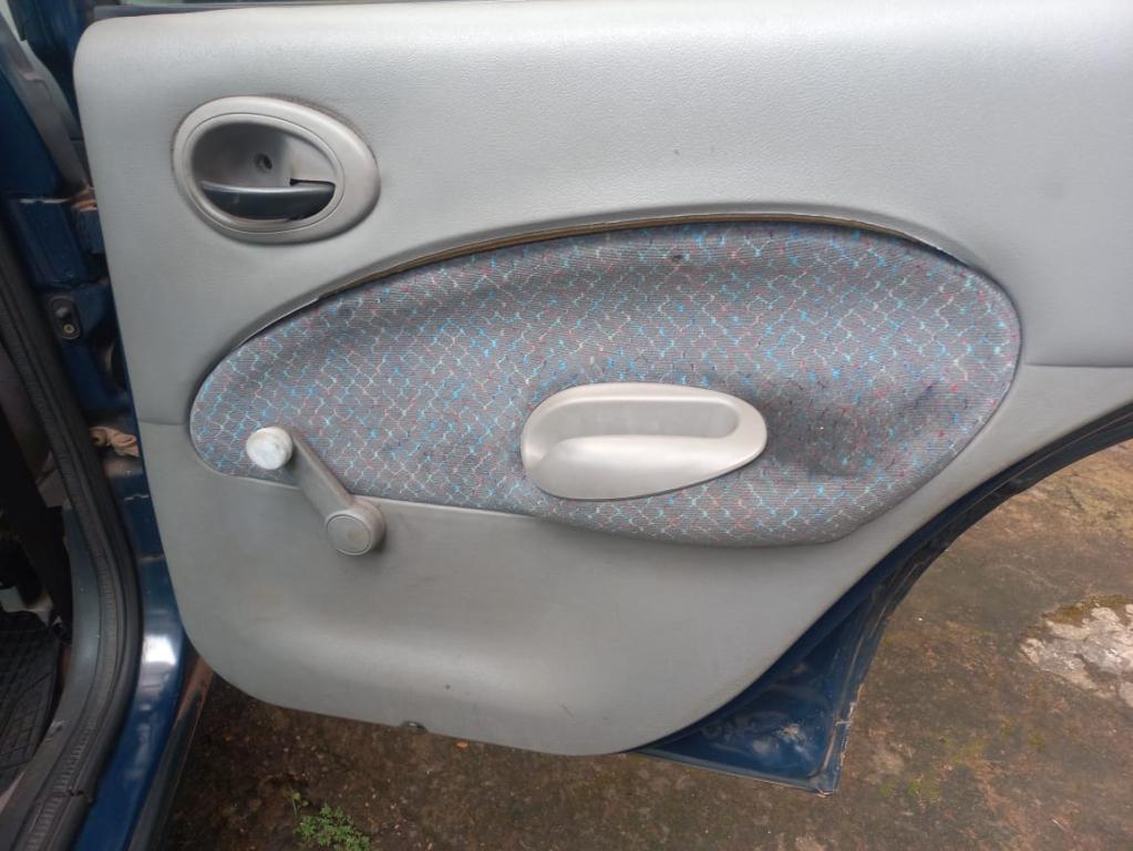 FORD Escort Sedan - Foto