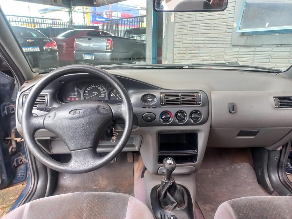 FORD Escort Sedan - Foto