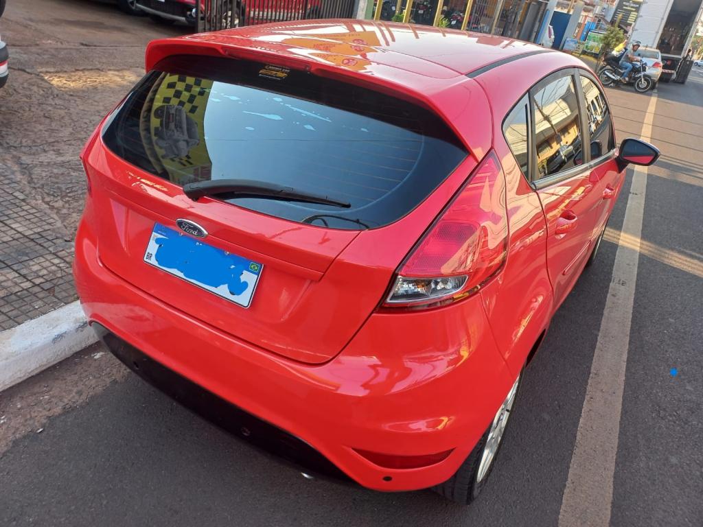 FORD Fiesta Hatch - Foto