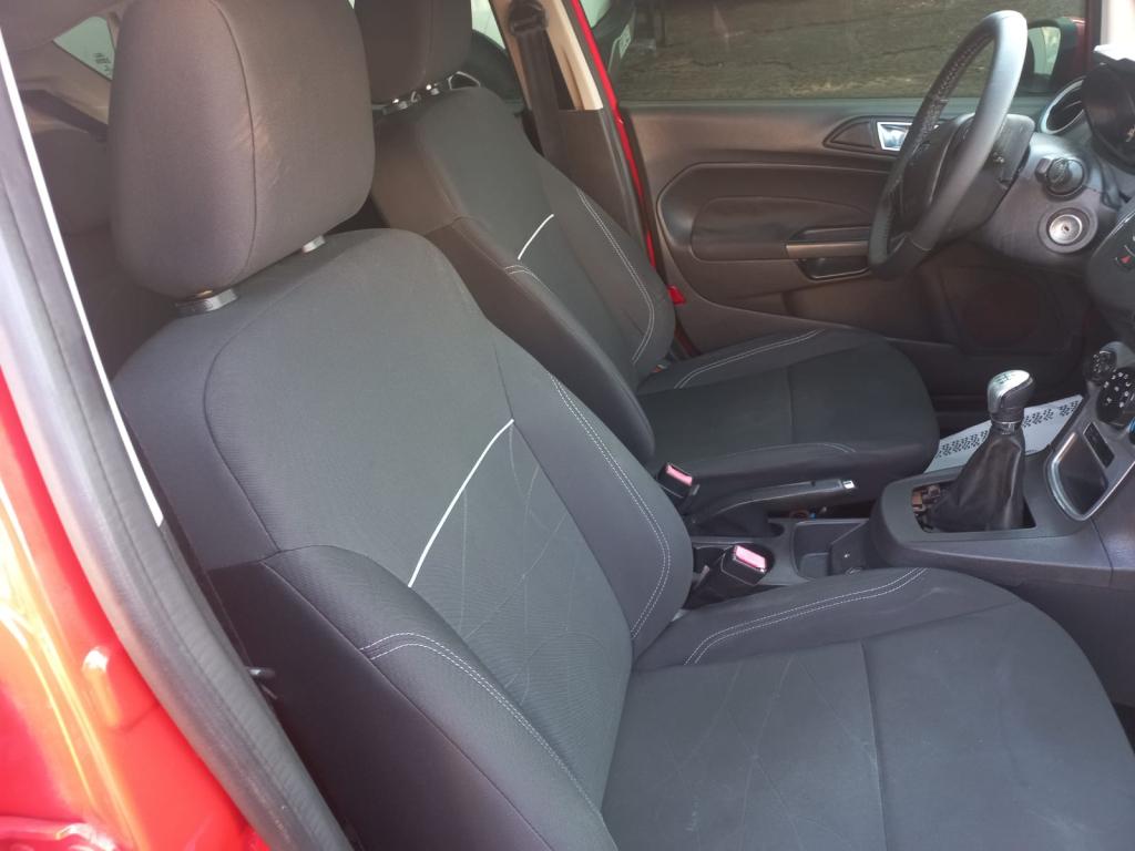 FORD Fiesta Hatch - Foto