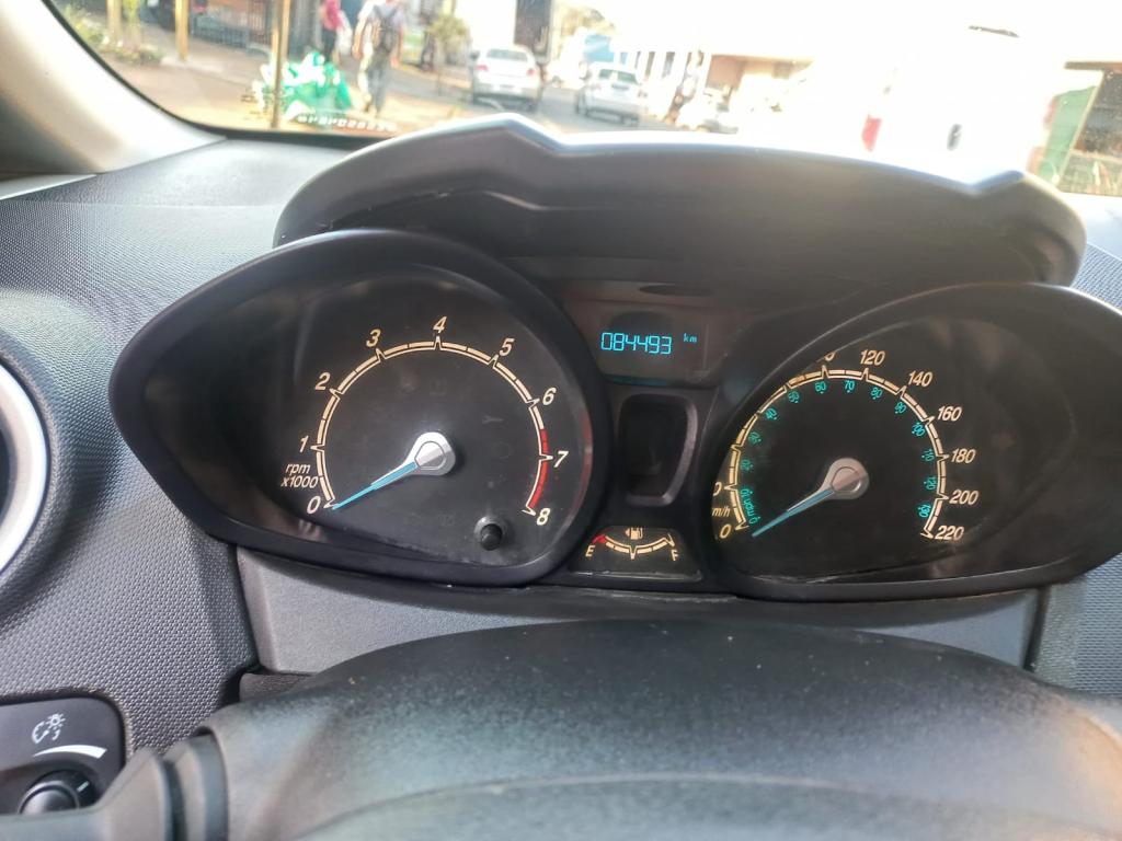 FORD Fiesta Hatch - Foto