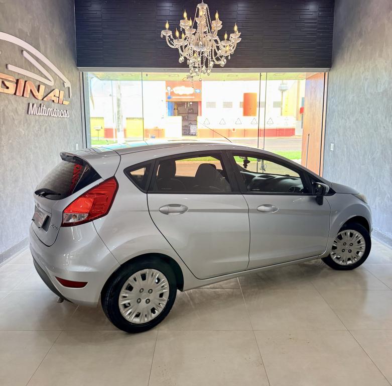 FORD Fiesta Hatch - Foto