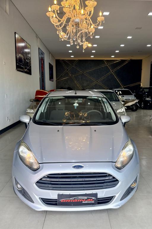 FORD Fiesta Hatch - Foto