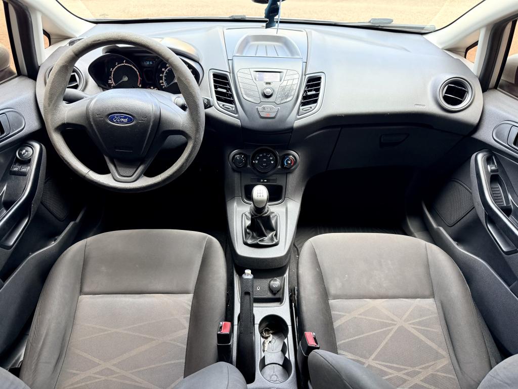 FORD Fiesta Hatch - Foto