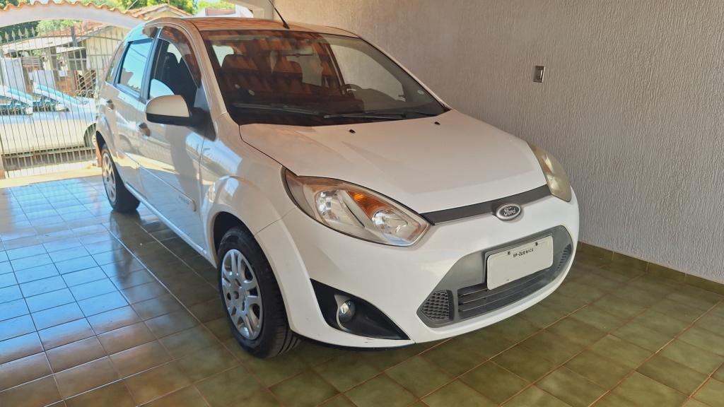 FORD Fiesta Hatch - Foto