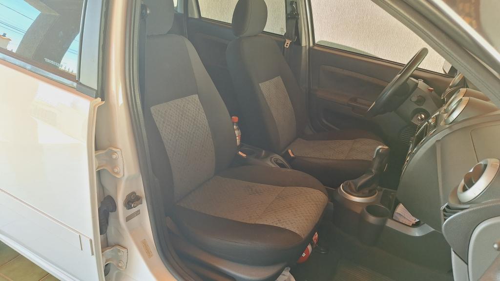 FORD Fiesta Hatch - Foto