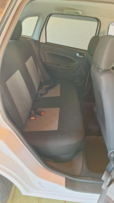 FORD Fiesta Hatch - Foto