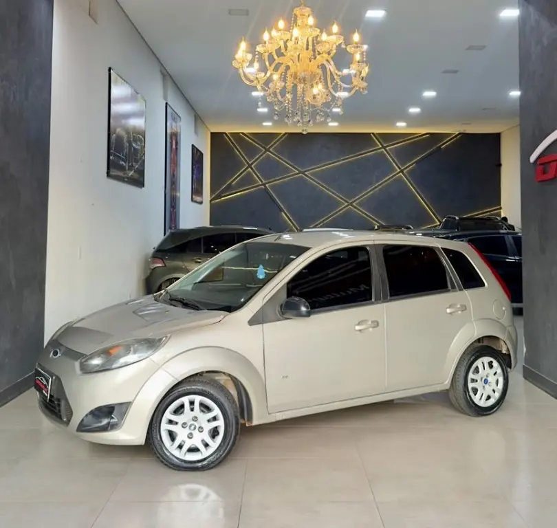 FORD Fiesta Hatch - Foto