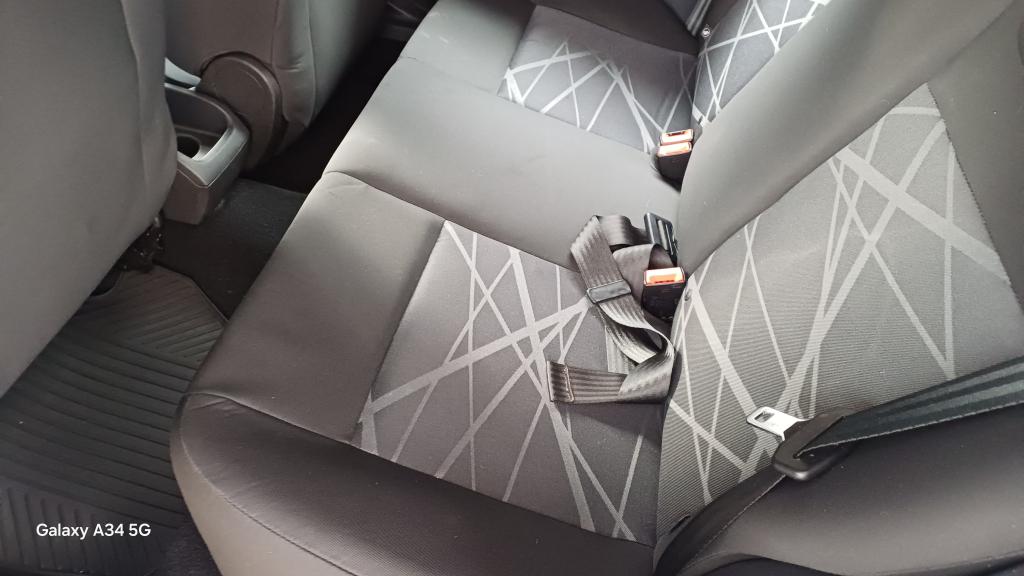 FORD Fiesta Hatch - Foto