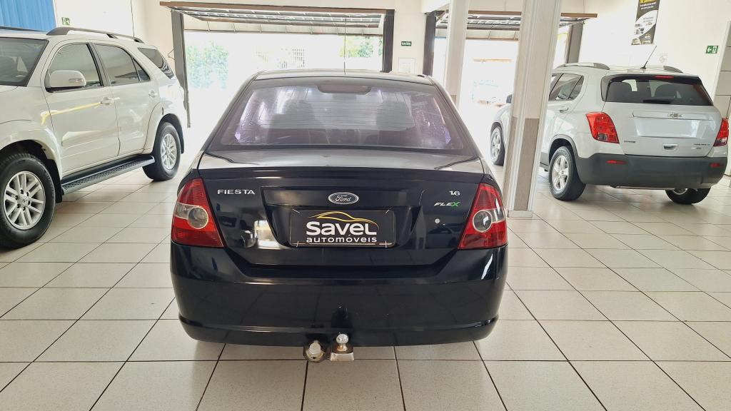 FORD Fiesta Sedan - Foto