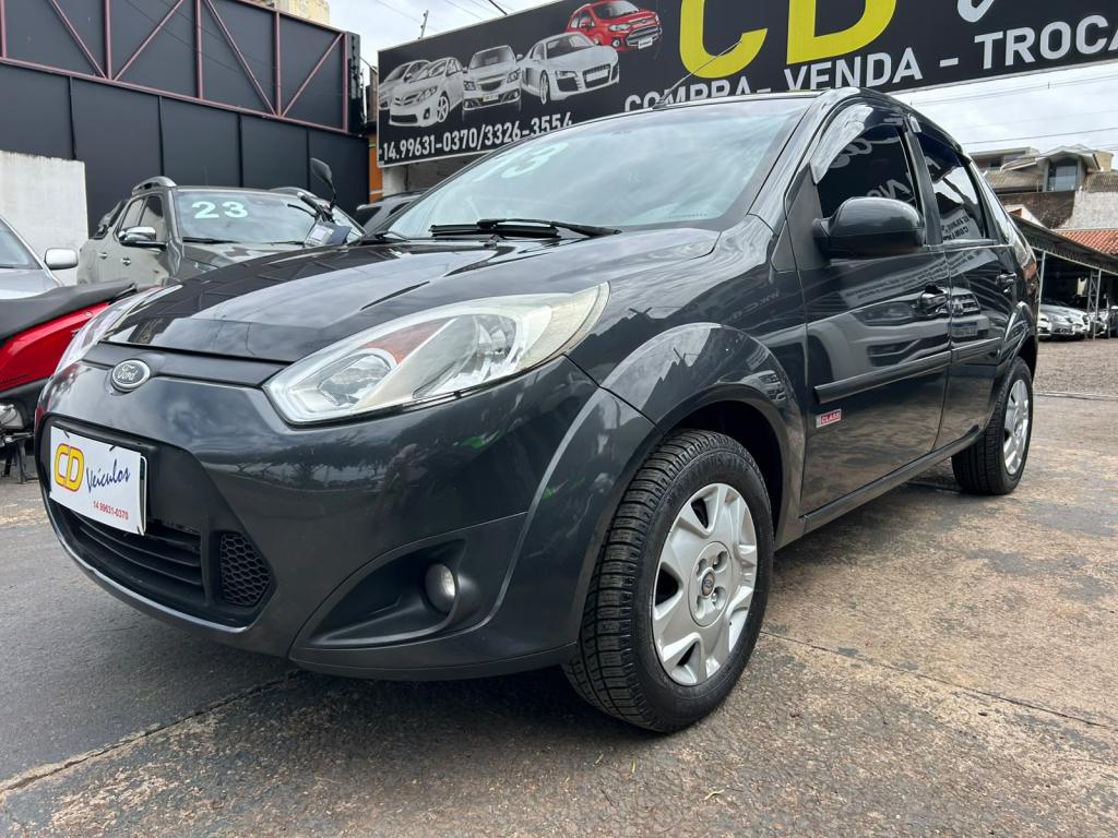 FORD Fiesta Sedan