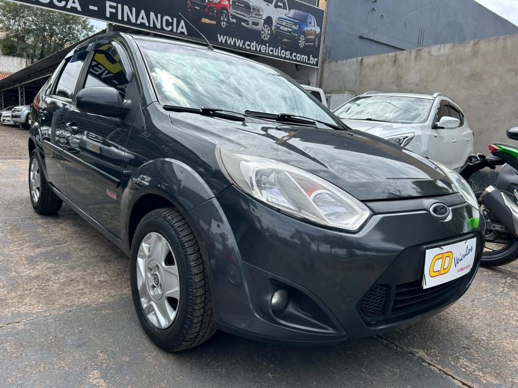 FORD Fiesta Sedan - Foto