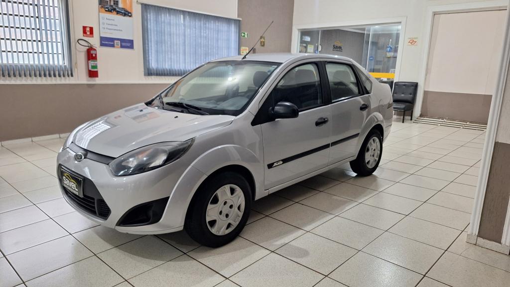 FORD Fiesta Sedan