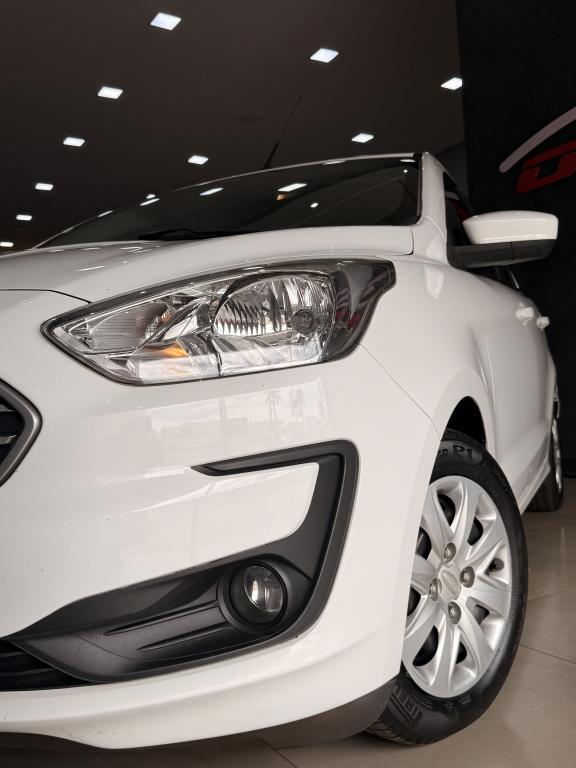 FORD Ka + Sedan - Foto