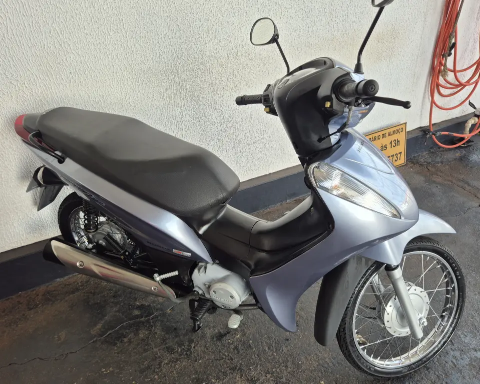 HONDA Biz 125 - Foto