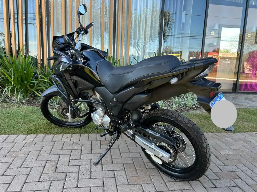 HONDA XRE 300 - Foto