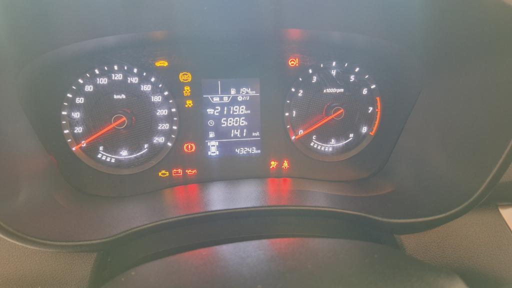 HYUNDAI HB 20 Hatch - Foto