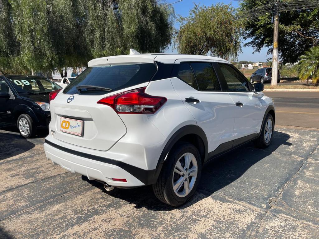 NISSAN Kicks - Foto