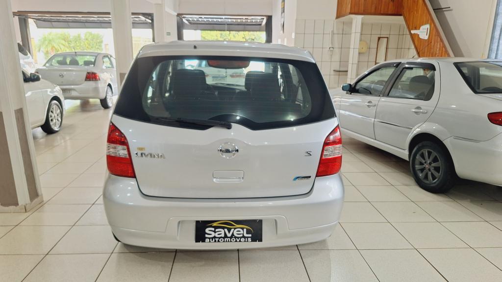 NISSAN Livina - Foto