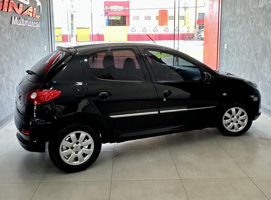 PEUGEOT 207 Hatch - Foto