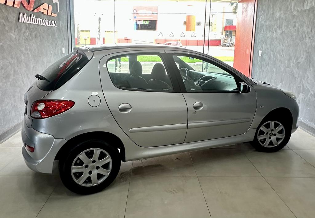 PEUGEOT 207 Hatch - Foto