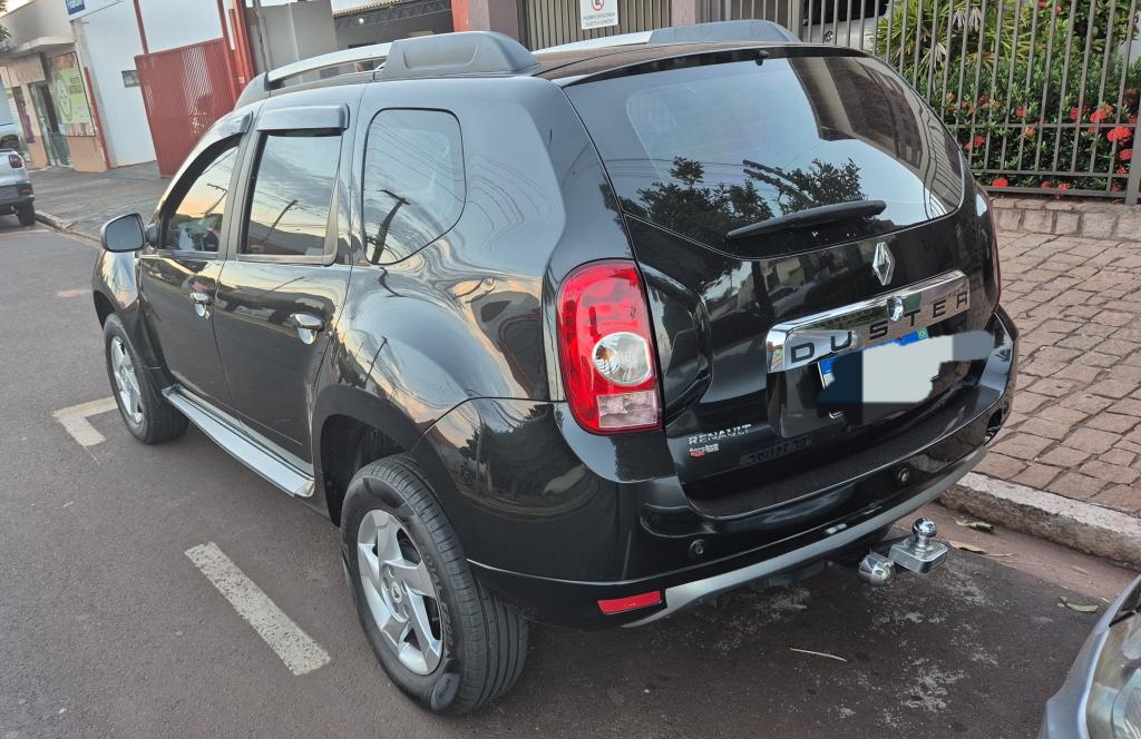 RENAULT Duster