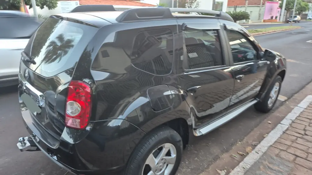 RENAULT Duster - Foto