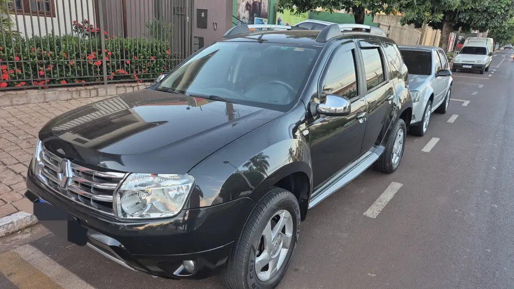 RENAULT Duster - Foto
