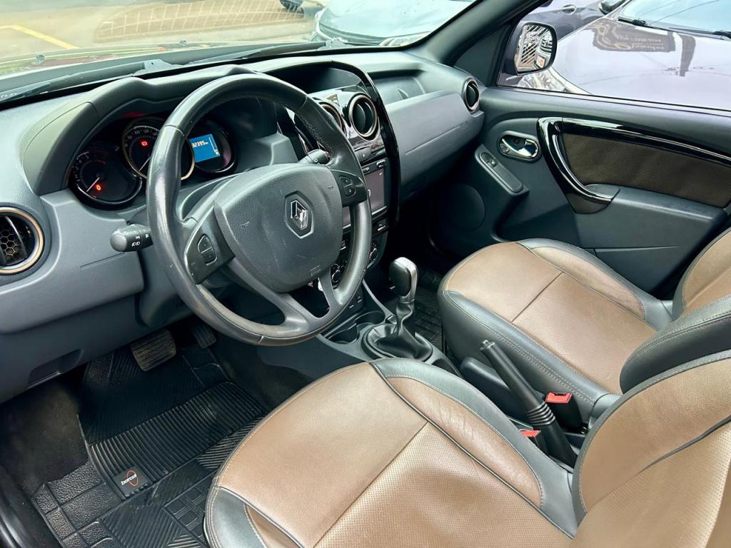 RENAULT Duster - Foto
