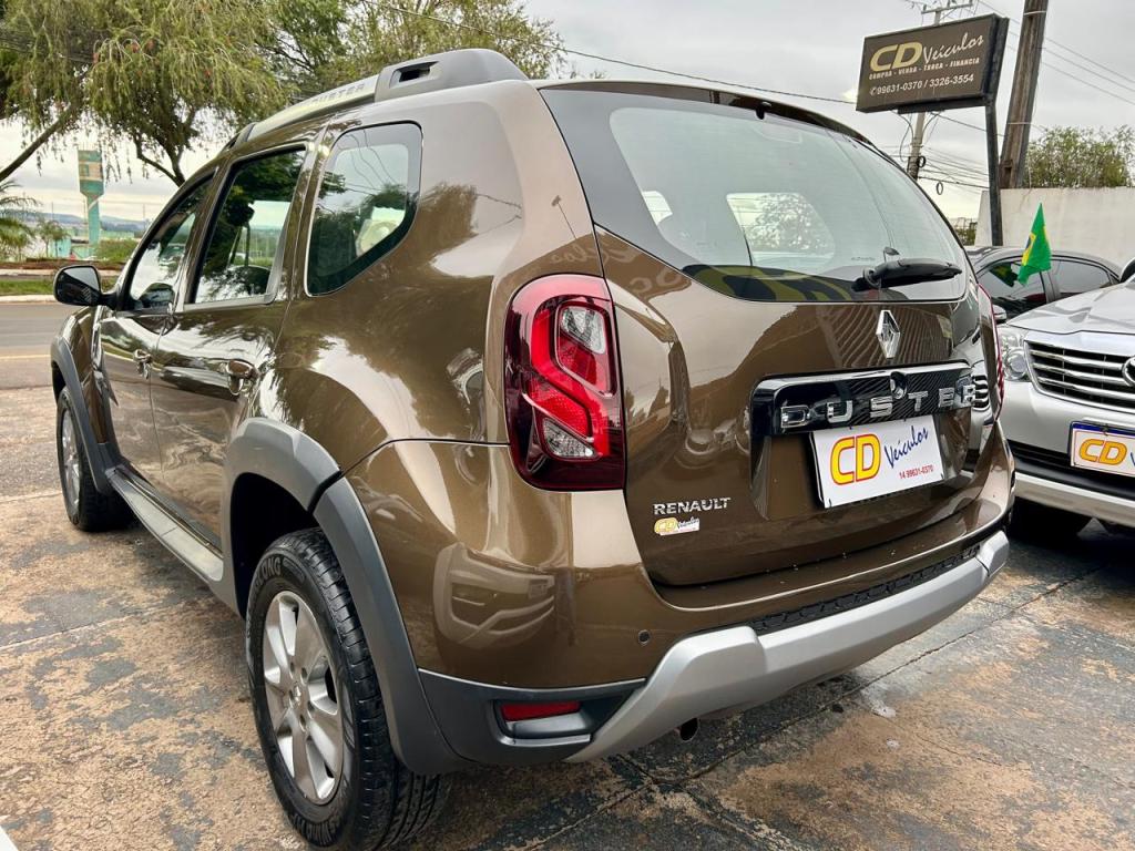 RENAULT Duster - Foto