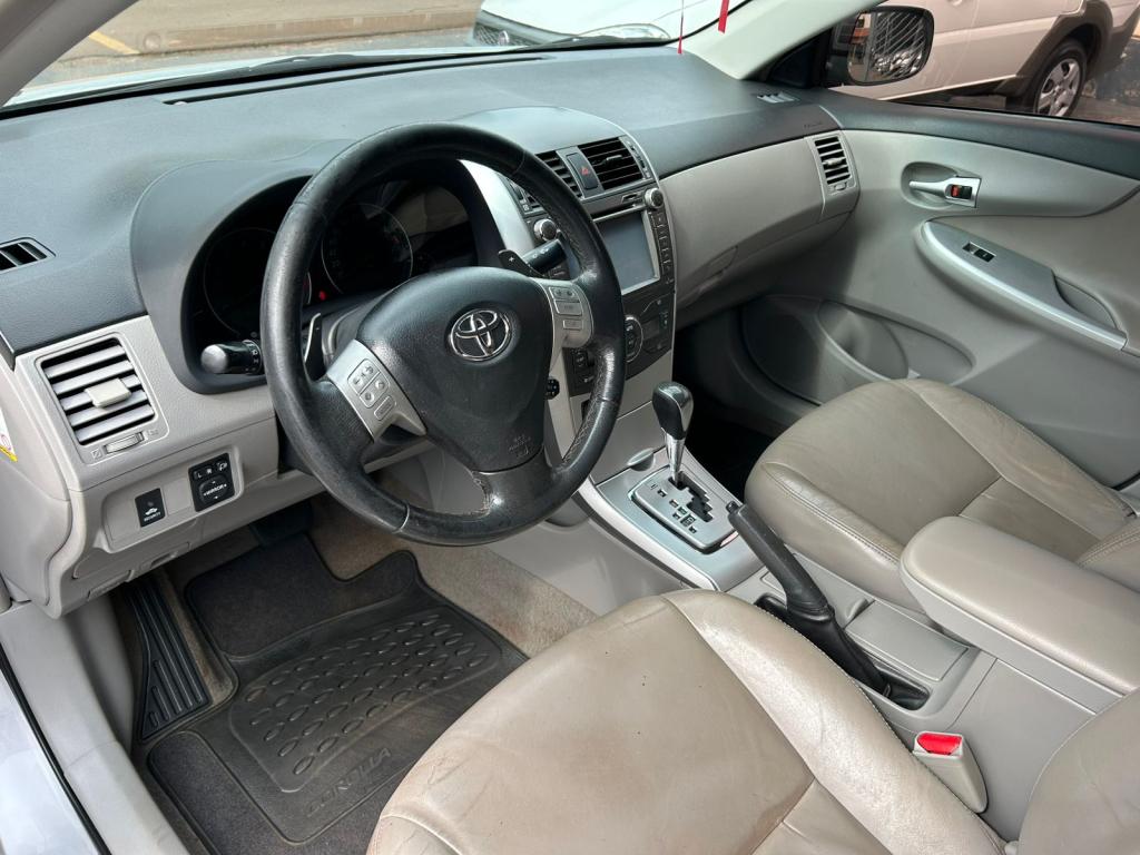 TOYOTA Corolla - Foto