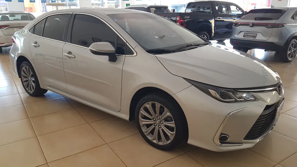 TOYOTA Corolla - Foto