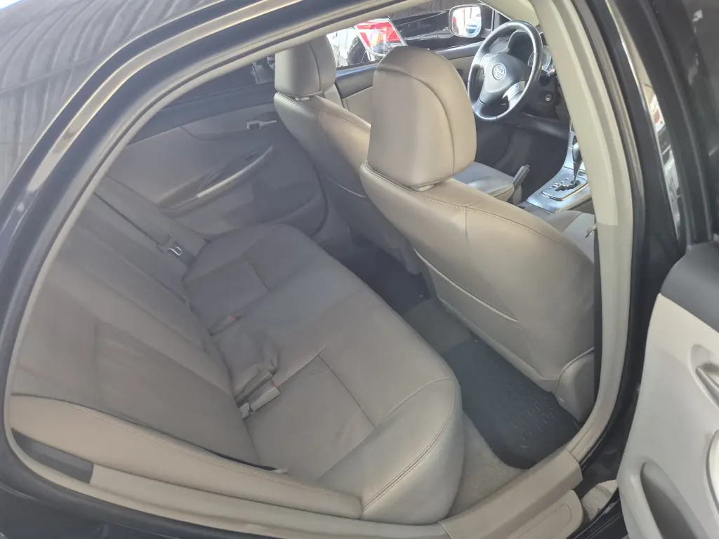 TOYOTA Corolla - Foto